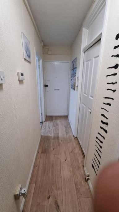 2 Bedroom Apartment In Kennington Londra Esterno foto