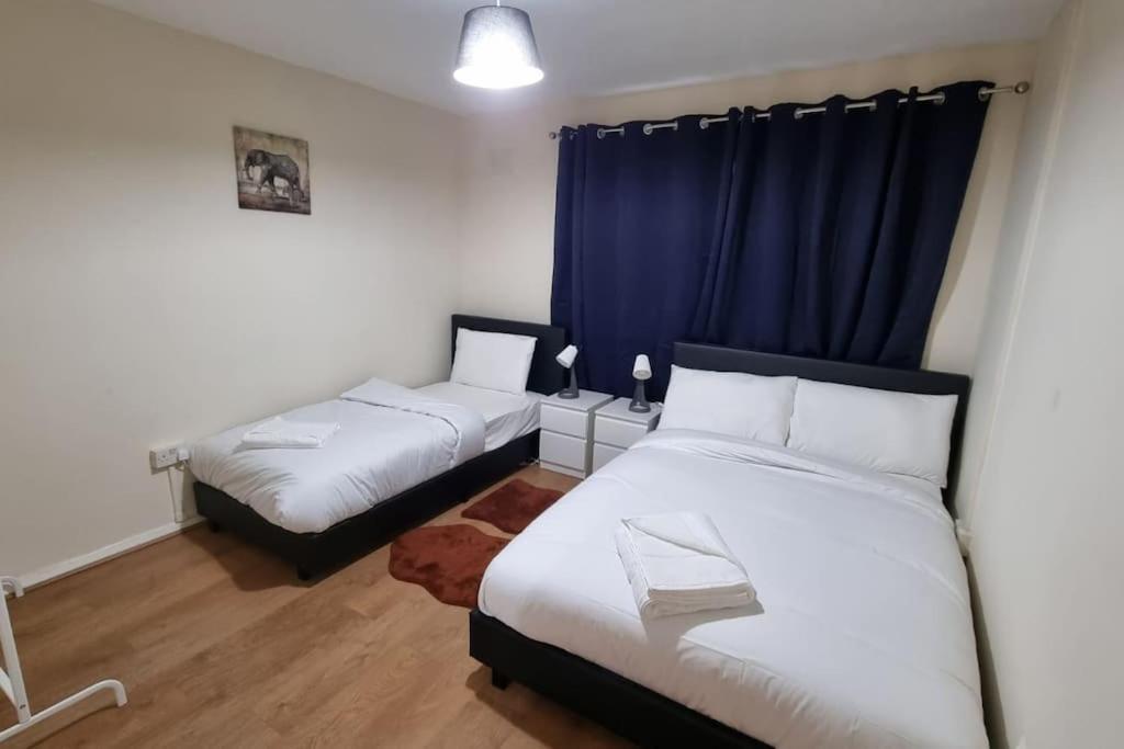 2 Bedroom Apartment In Kennington Londra Esterno foto