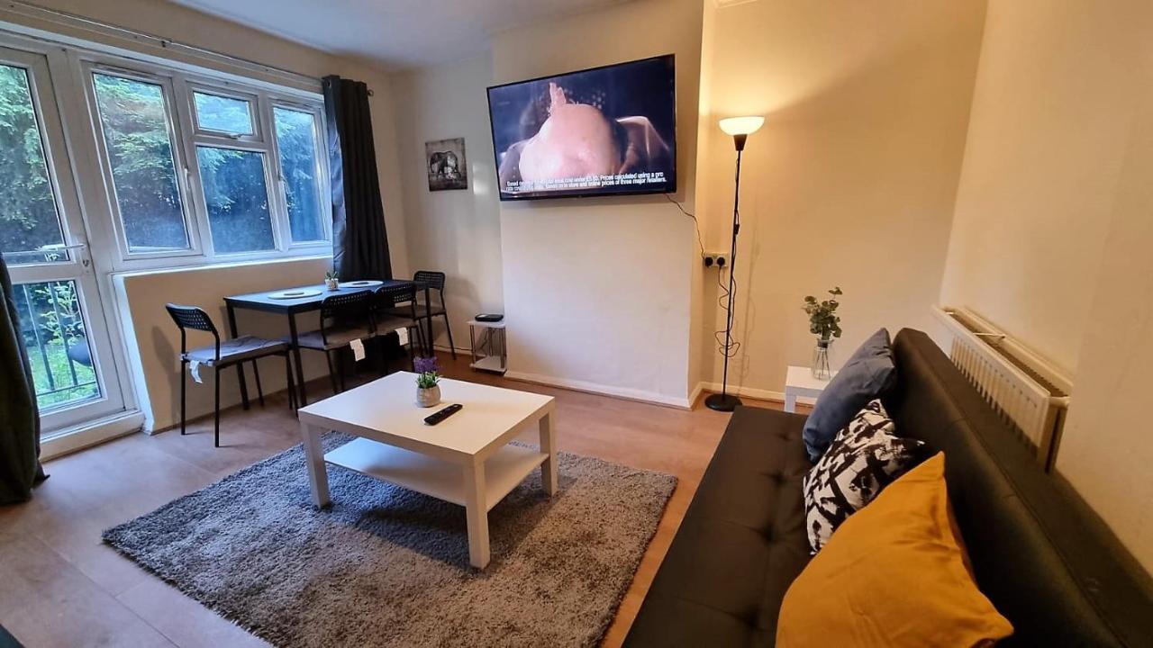 2 Bedroom Apartment In Kennington Londra Esterno foto